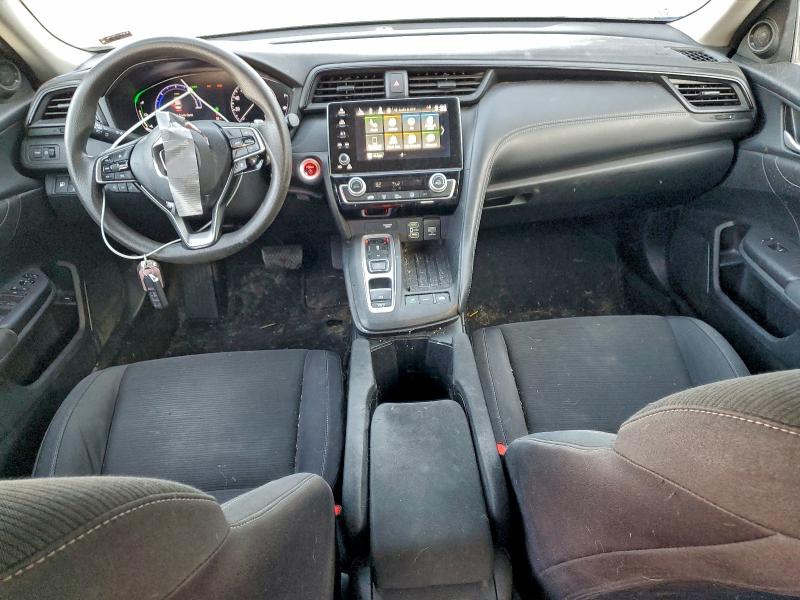 Фото 8 - HONDA INSIGHT