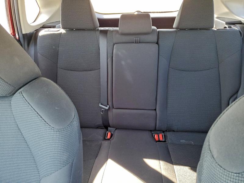 Фото 10 - TOYOTA RAV4