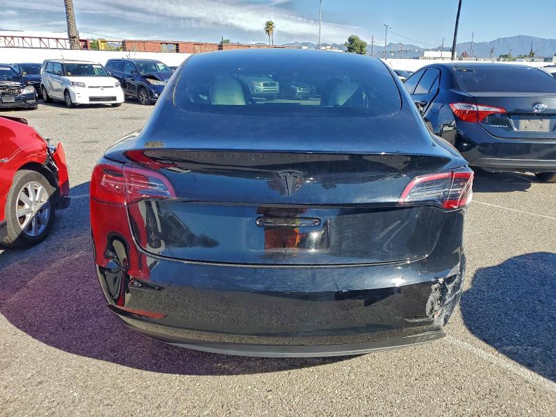 Фото 6 - TESLA MODEL 3