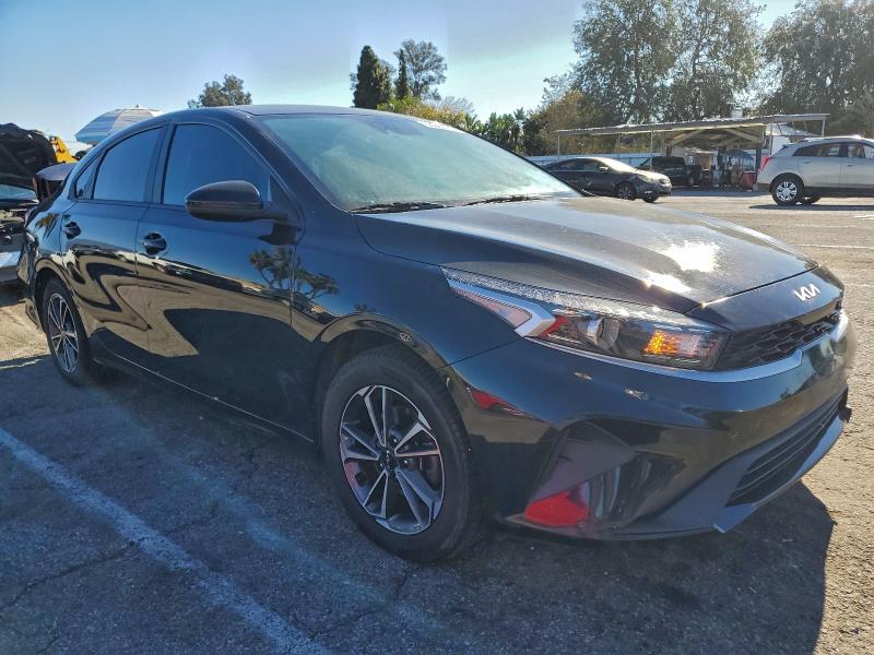 Фото 4 - KIA FORTE