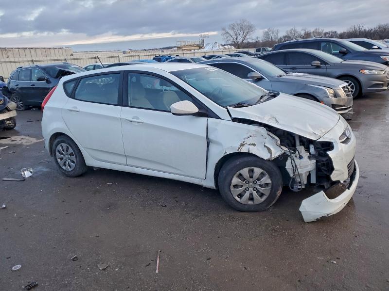 Фото 4 - HYUNDAI ACCENT