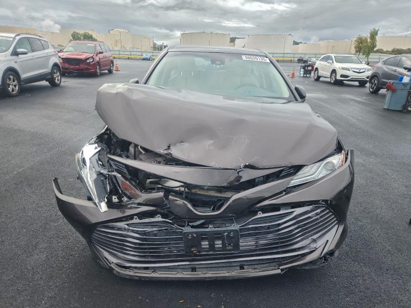 Фото 5 - TOYOTA CAMRY