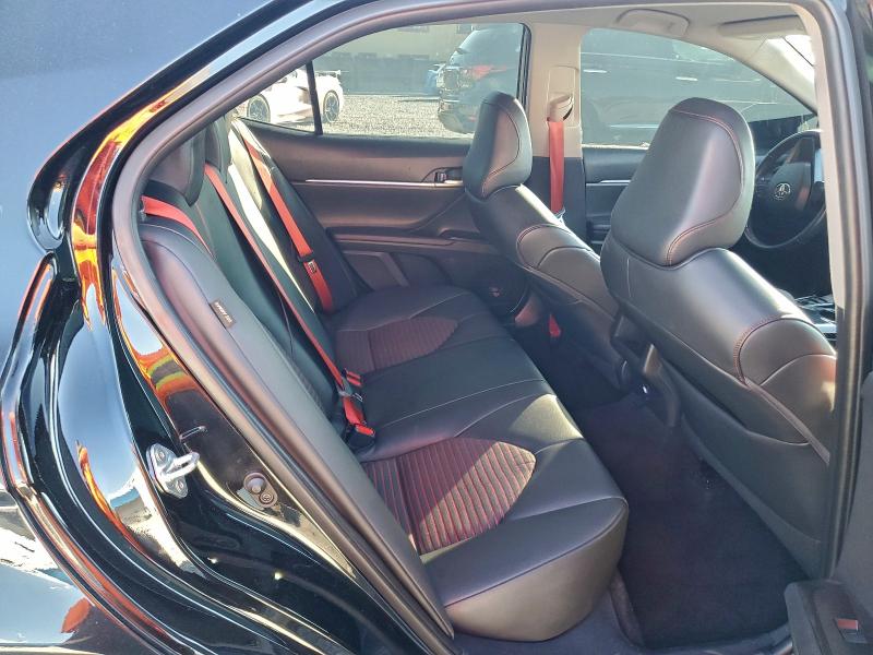 Фото 10 - TOYOTA CAMRY