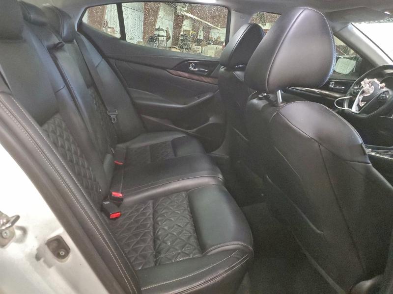 Фото 10 - NISSAN MAXIMA