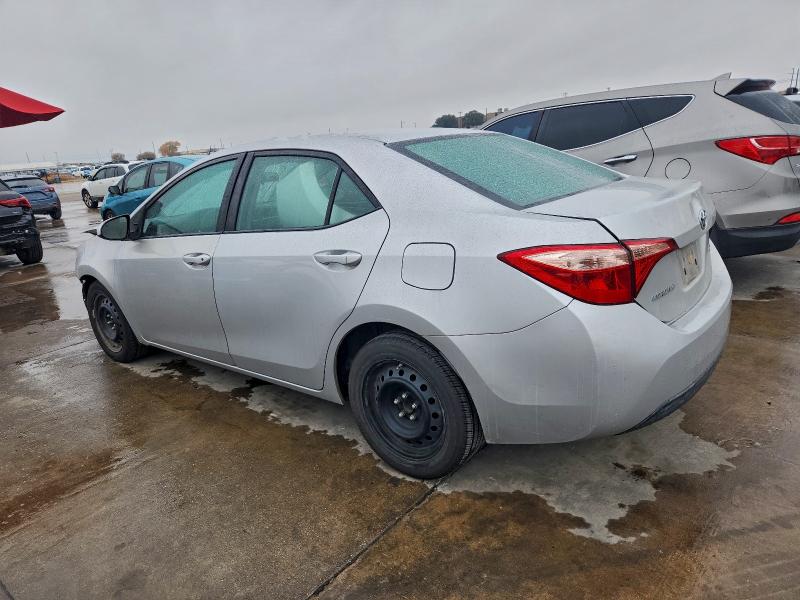 Фото 2 - TOYOTA COROLLA