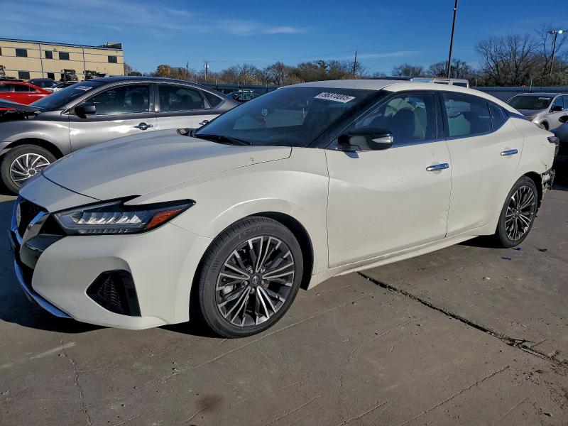 Фото 1 - NISSAN MAXIMA