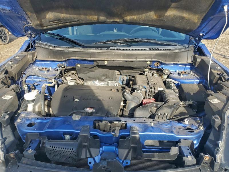 Фото 12 - MITSUBISHI OUTLANDER