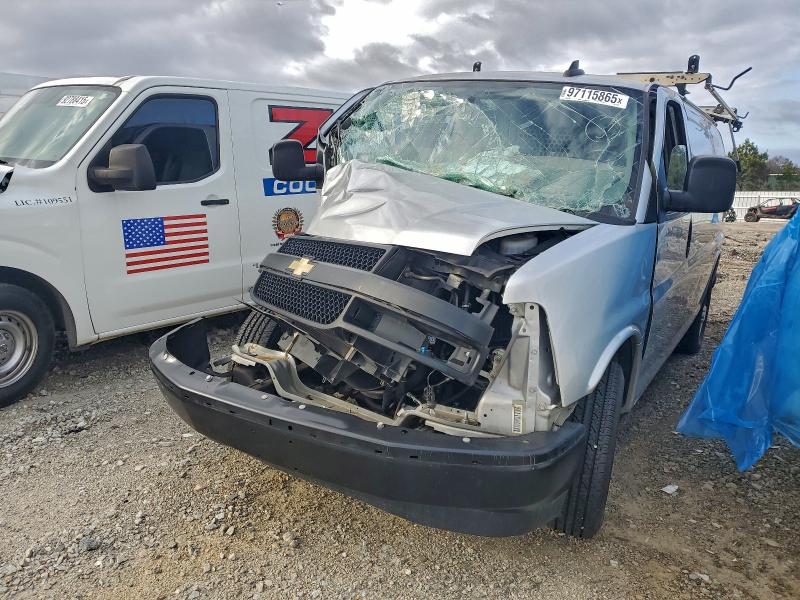 Фото 1 - CHEVROLET EXPRESS