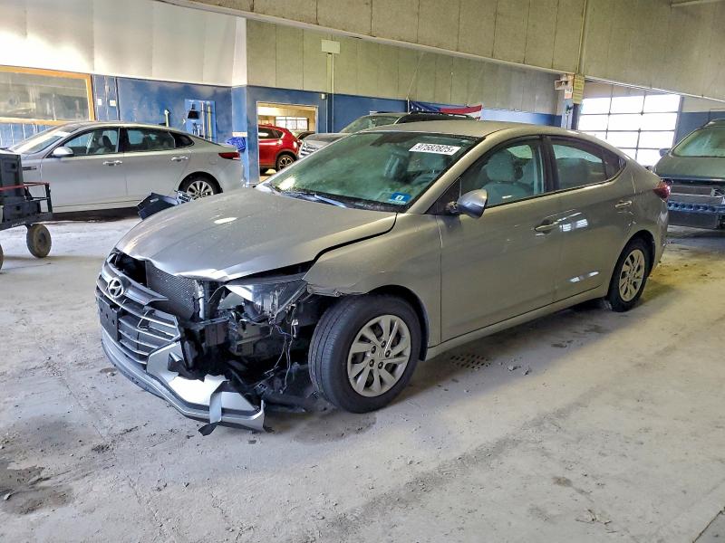 Фото 1 - HYUNDAI ELANTRA