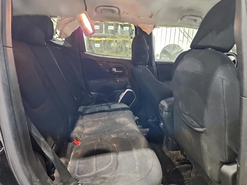 Фото 10 - JEEP RENEGADE