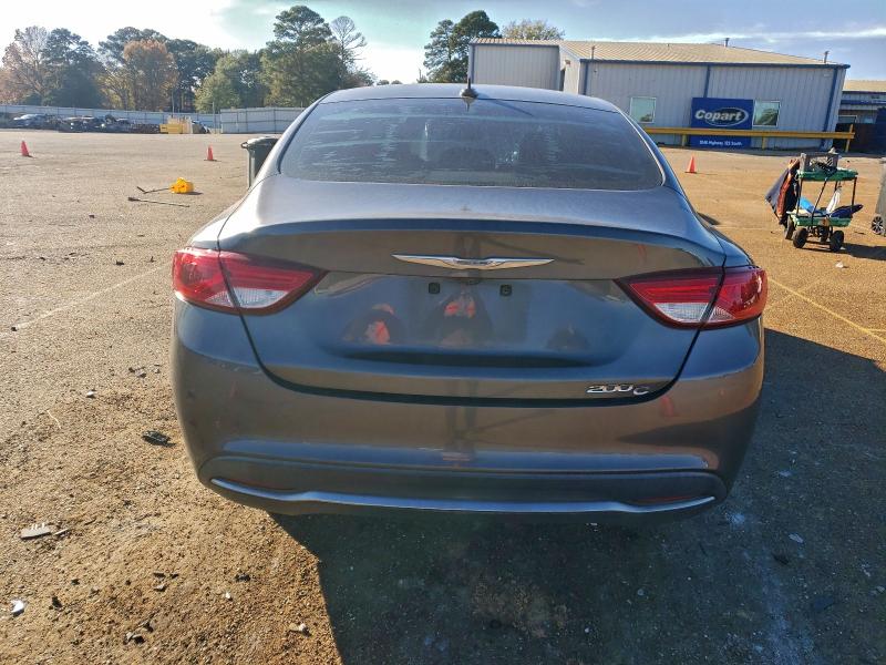 Фото 6 - CHRYSLER 200