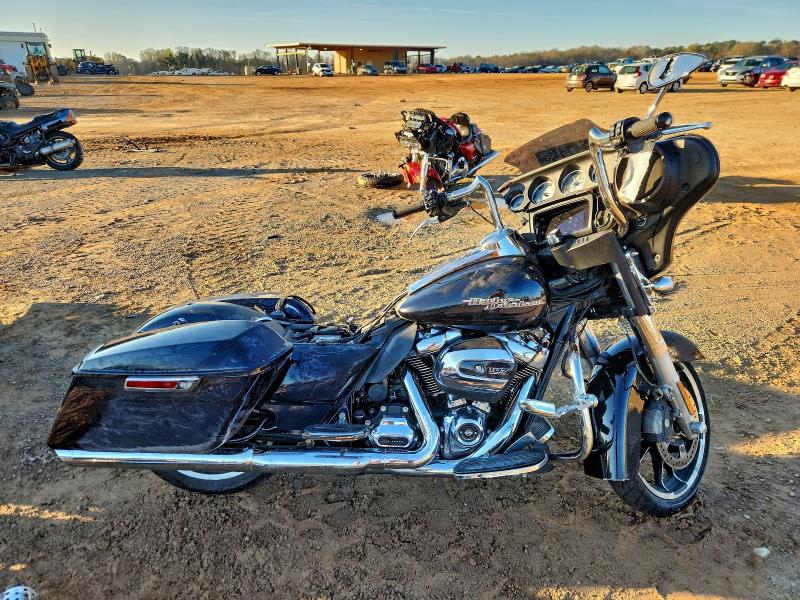 HARLEY-DAVIDSON FL 2020