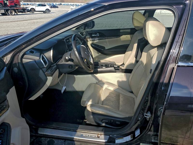 Фото 7 - NISSAN MAXIMA