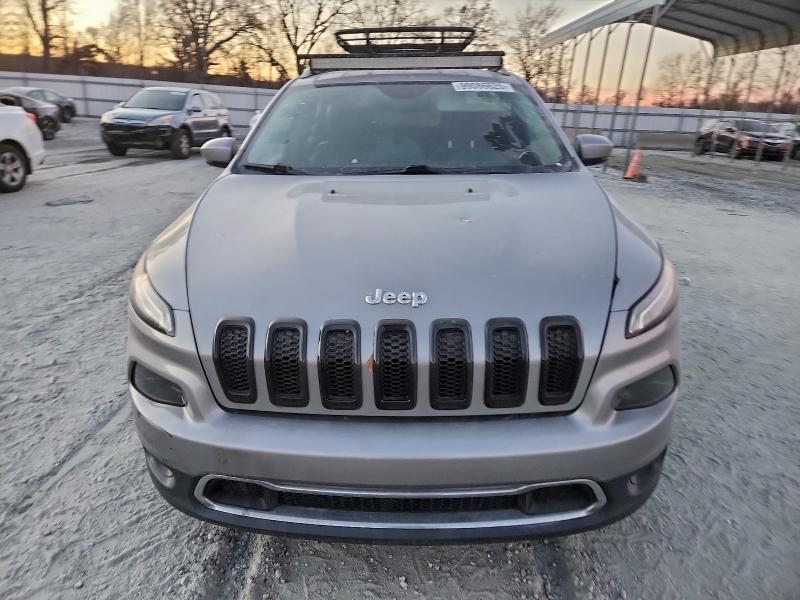 Фото 5 - JEEP GRAND CHER