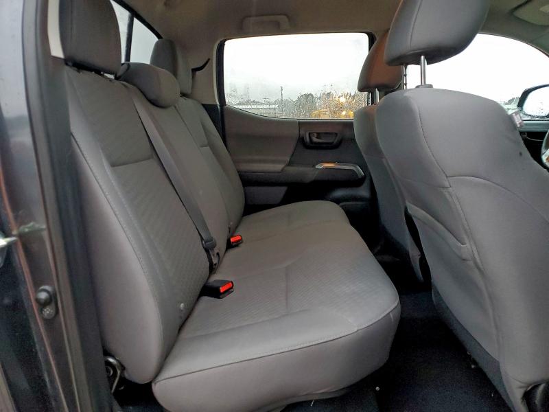 Фото 10 - TOYOTA TACOMA