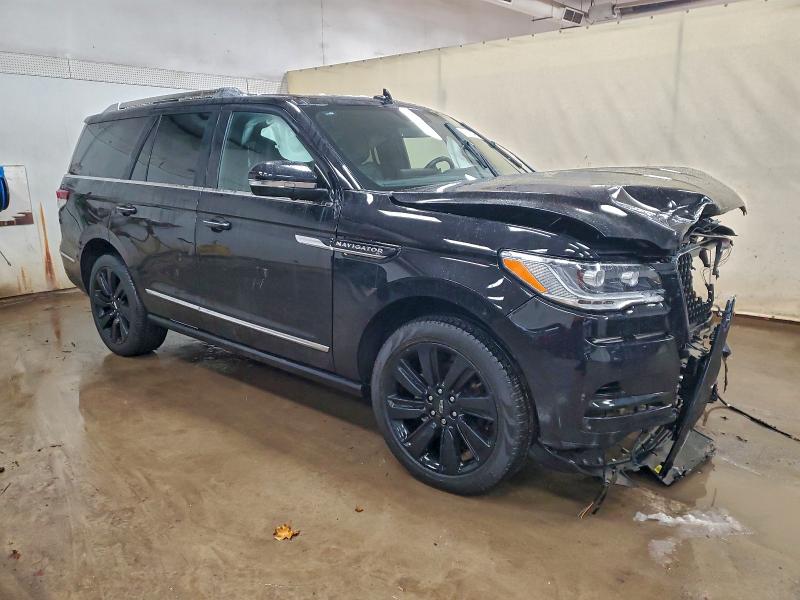 Фото 4 - LINCOLN NAVIGATOR