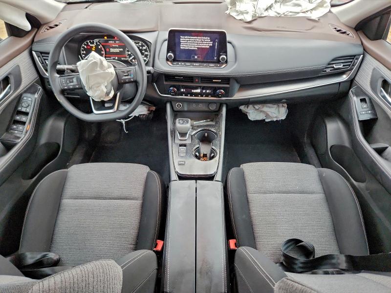 Фото 8 - NISSAN ROGUE