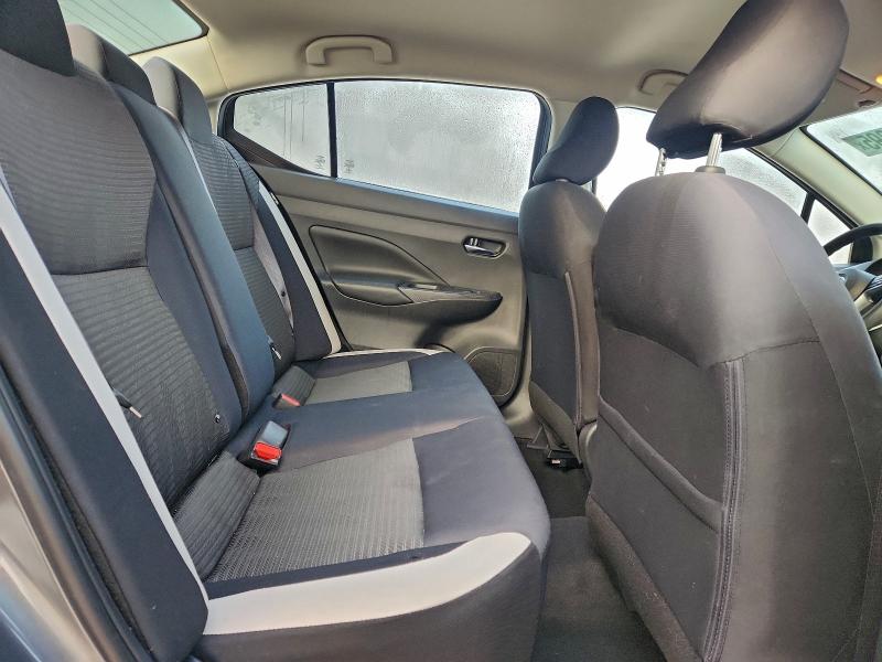 Фото 10 - NISSAN VERSA