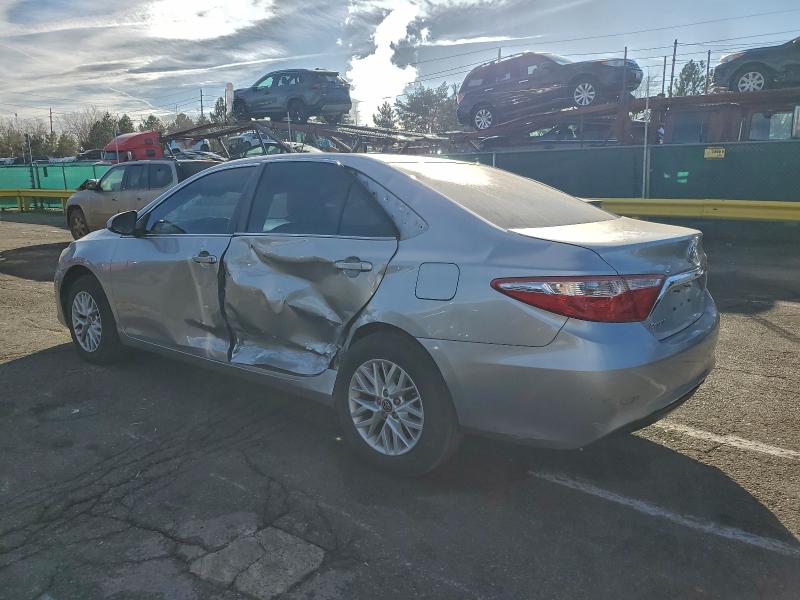 Фото 2 - TOYOTA CAMRY