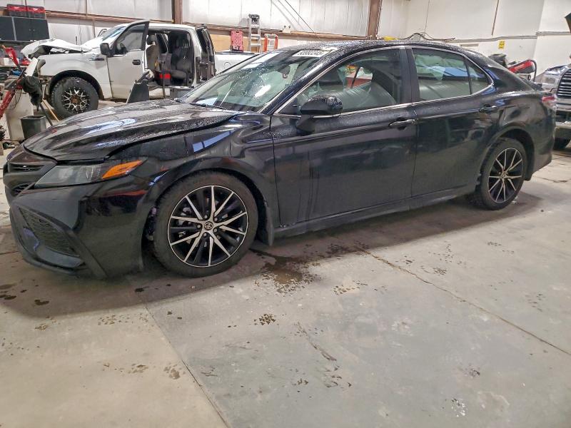 Фото 1 - TOYOTA CAMRY