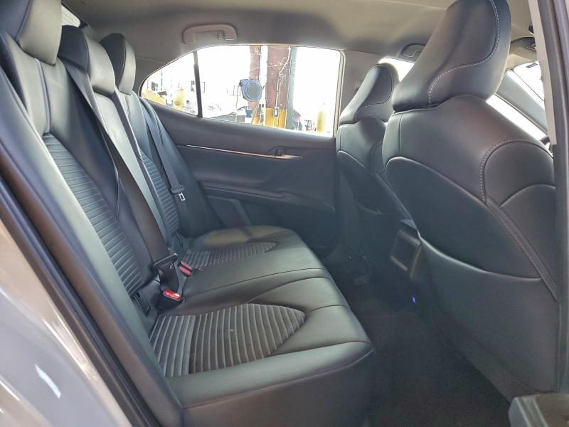 Фото 10 - TOYOTA CAMRY