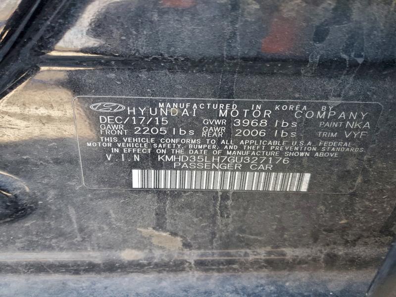 Фото 12 - HYUNDAI ELANTRA