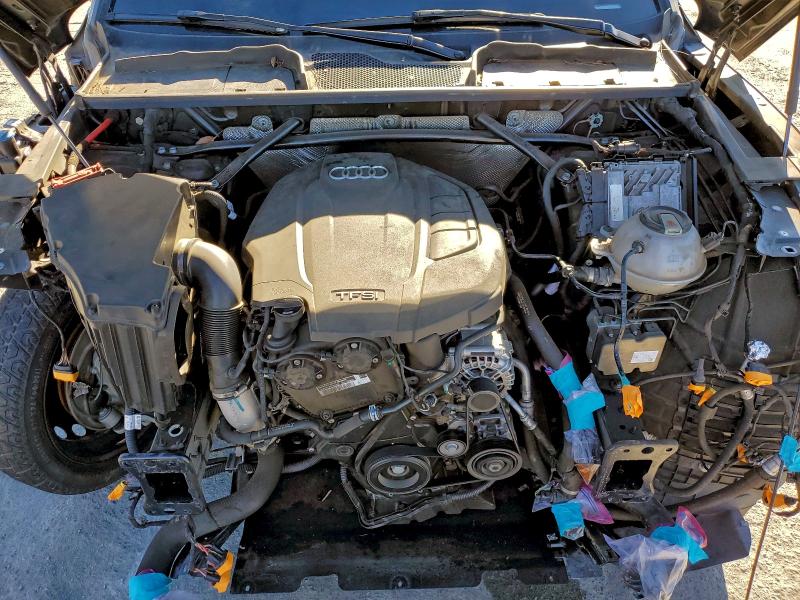 Фото 12 - AUDI Q5