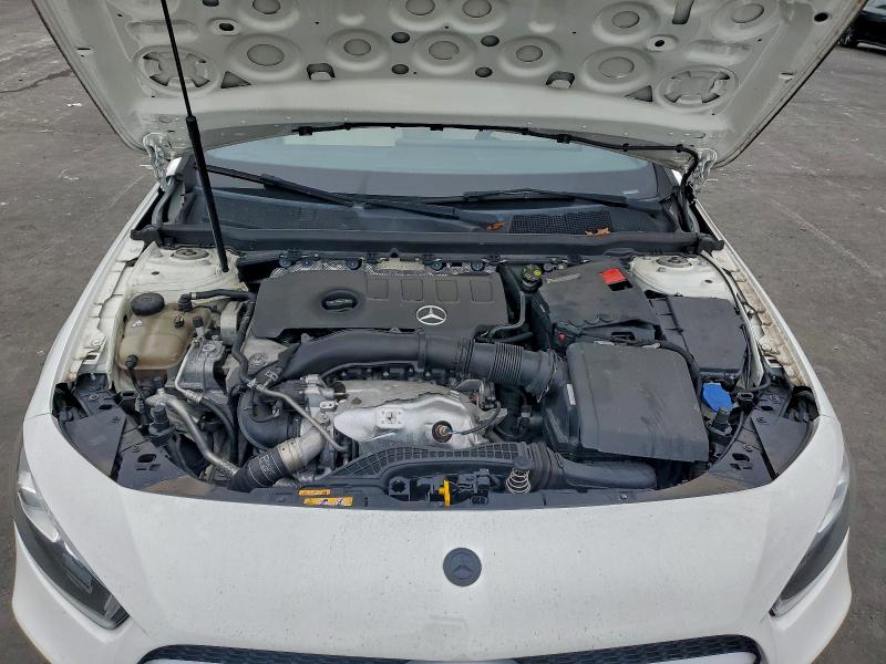 Фото 11 - MERCEDES-BENZ A-CLASS