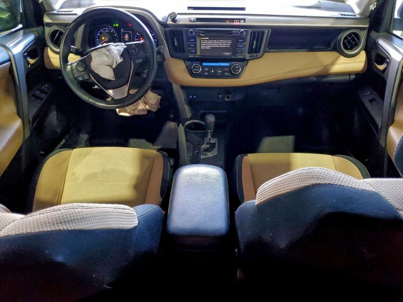 Фото 8 - TOYOTA RAV4