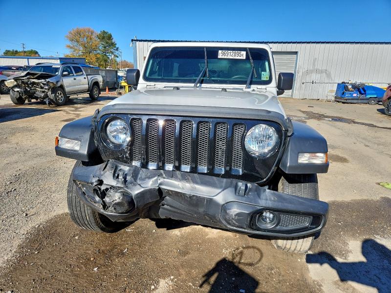 Фото 5 - JEEP WRANGLER
