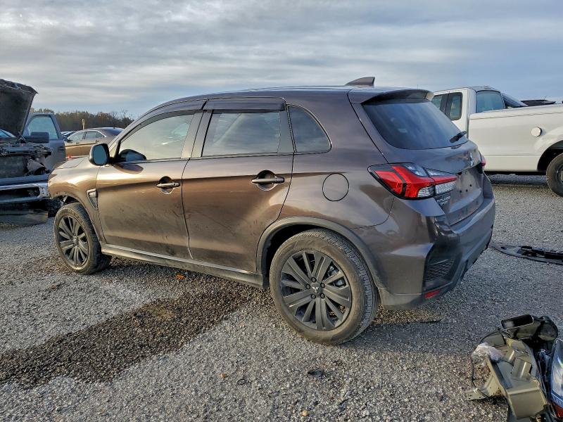 Фото 2 - MITSUBISHI OUTLANDER