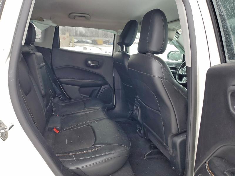 Фото 11 - JEEP COMPASS