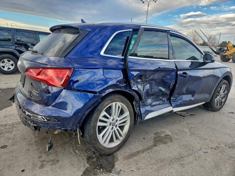 Фото 3 - AUDI Q5