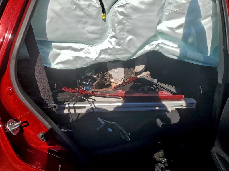 Фото 11 - NISSAN ROGUE