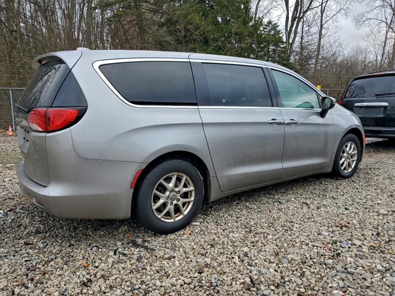 Фото 3 - CHRYSLER PACIFICA