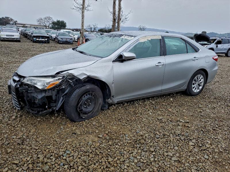 Фото 1 - TOYOTA CAMRY