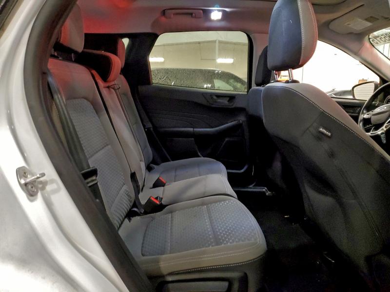 Фото 10 - FORD ESCAPE