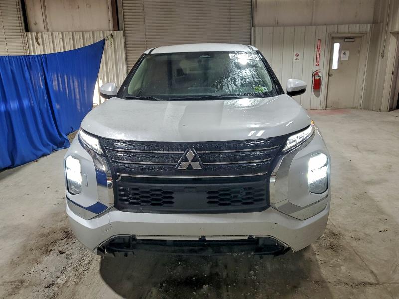 Фото 5 - MITSUBISHI OUTLANDER