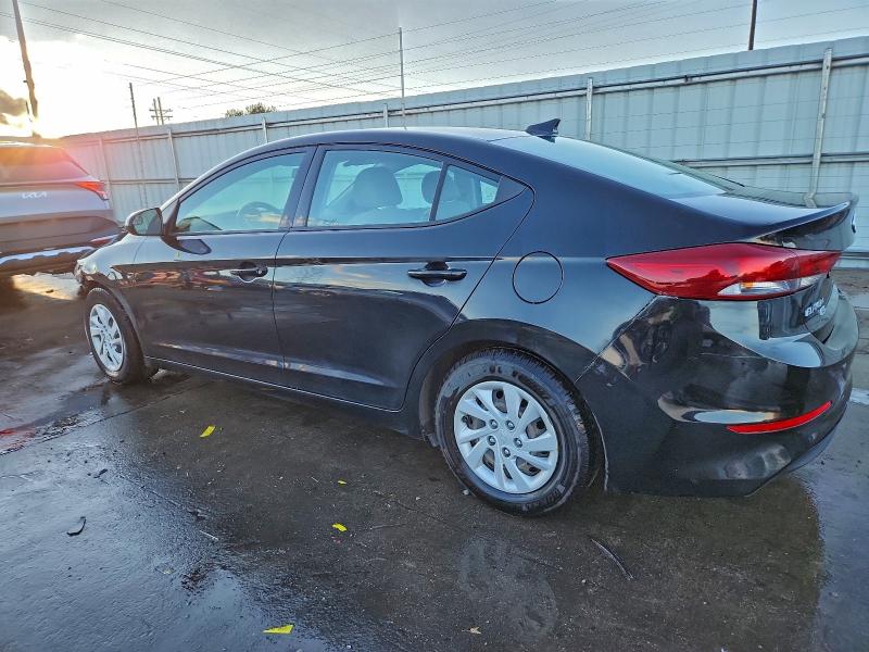 Фото 2 - HYUNDAI ELANTRA