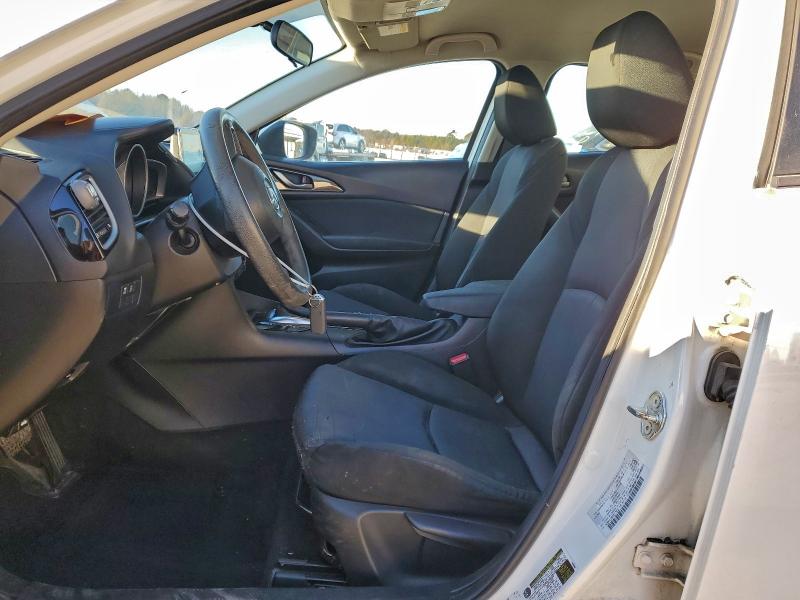 Фото 7 - MAZDA 3