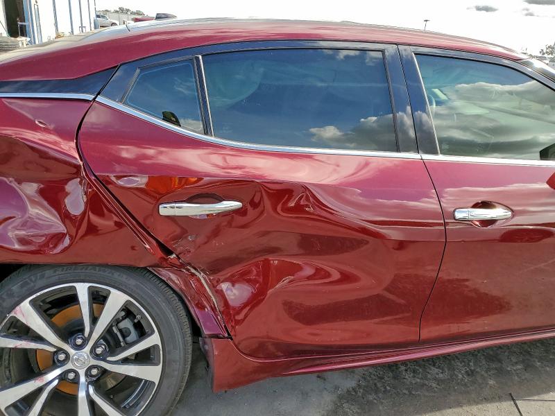 Фото 10 - NISSAN MAXIMA