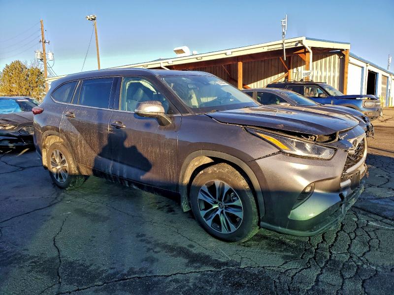 Фото 4 - TOYOTA HIGHLANDER