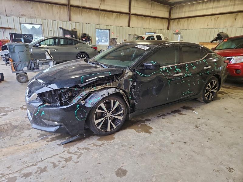 Фото 1 - NISSAN MAXIMA