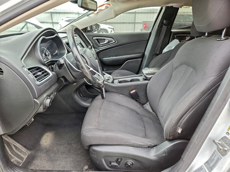 Фото 7 - CHRYSLER 200