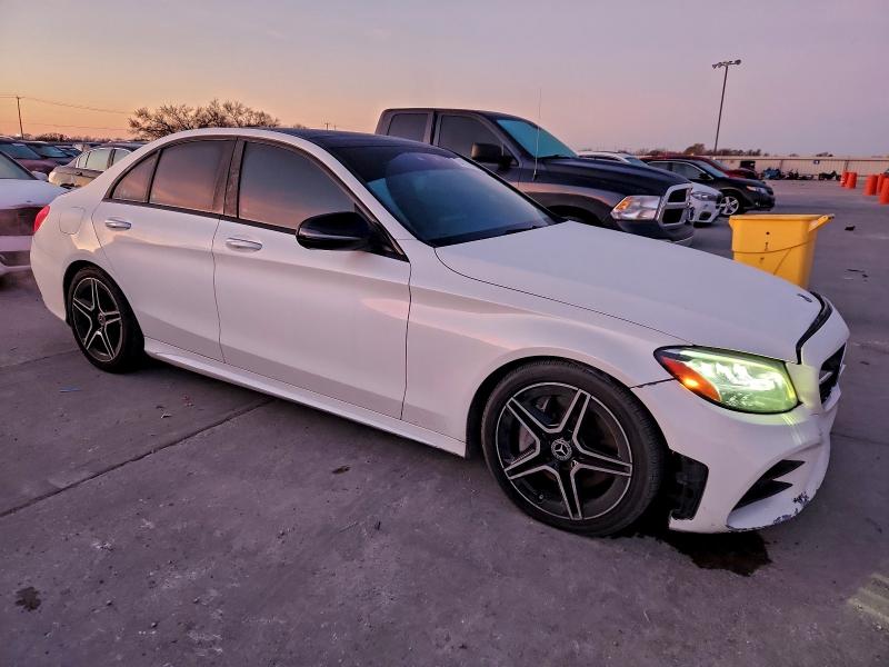 Фото 4 - MERCEDES-BENZ C-CLASS