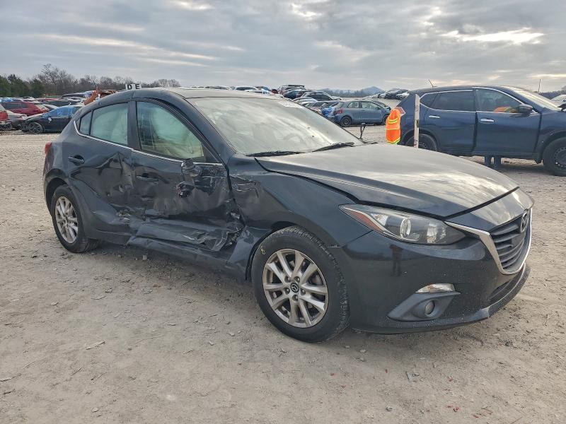 Фото 4 - MAZDA 3