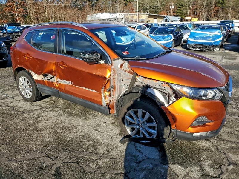 Фото 4 - NISSAN ROGUE