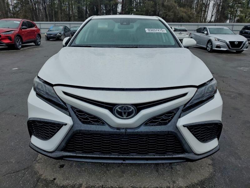 Фото 5 - TOYOTA CAMRY