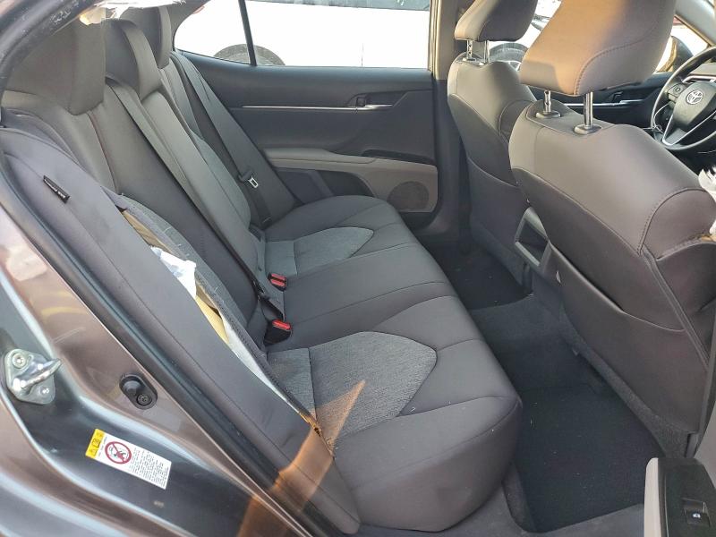 Фото 10 - TOYOTA CAMRY