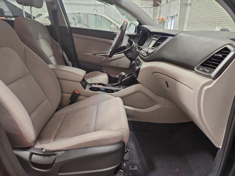 Фото 7 - HYUNDAI TUCSON